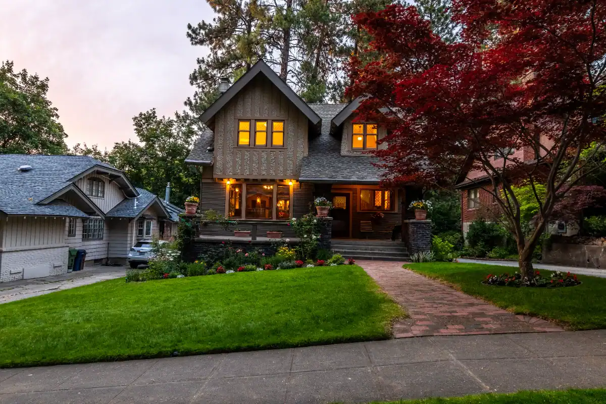 Loganville GA homes with relaxing outdoor lifestyle