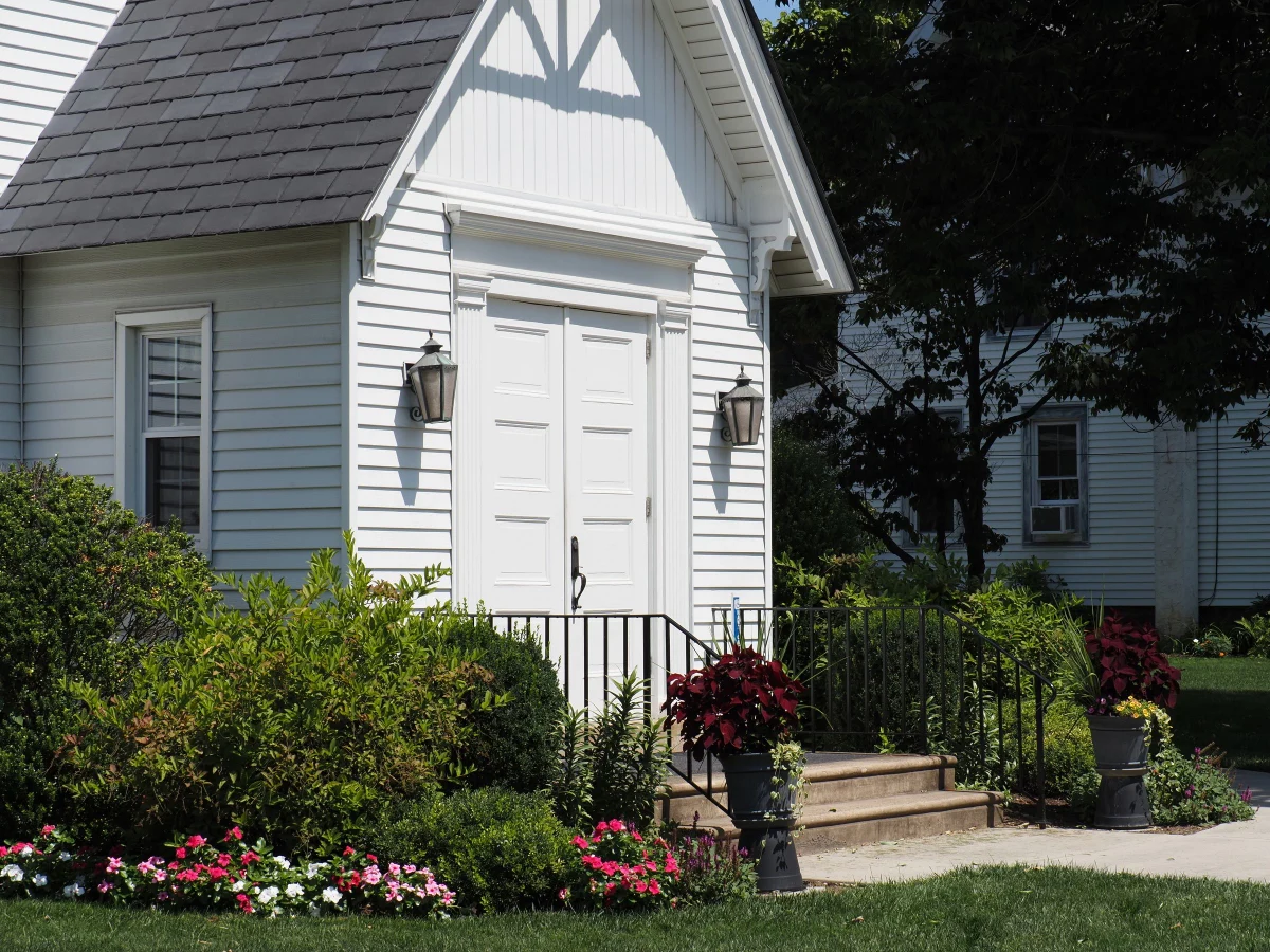Starter home for first-time buyers in Covington GA with local charm