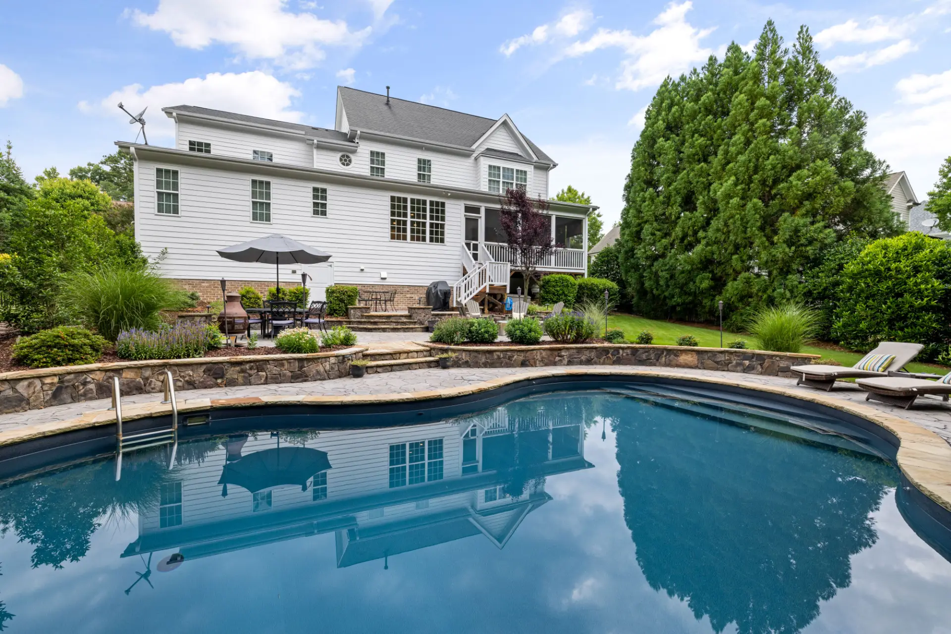 What to know before buying a luxury home in Atlanta